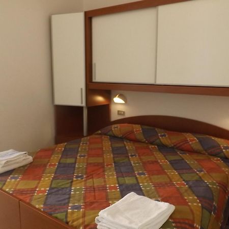 Hotel La Vela Bellaria-Igea Marina Habitación foto